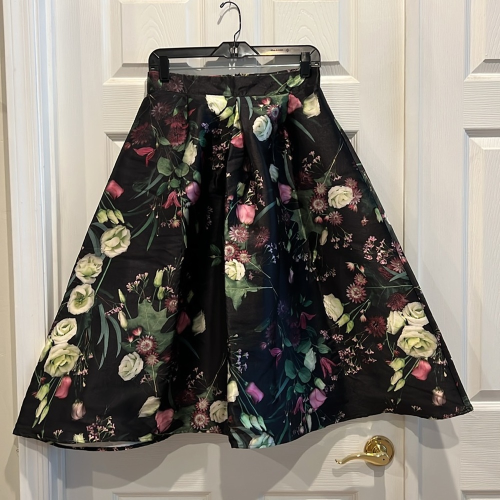 TRULY 4 U Floral Black Full A-line Skirt - Picture 7 of 7